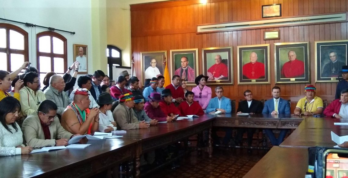 Entrega de propuesta alternativa al modelo económico y social